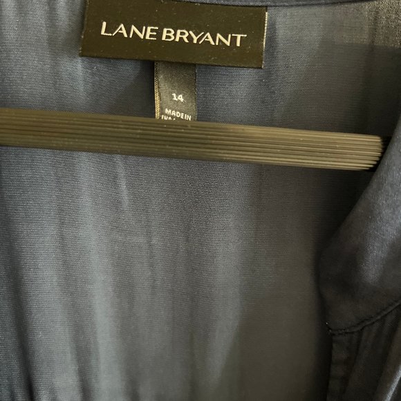 Lane Bryant Swing V-Neck Shell - Picture 6 of 6